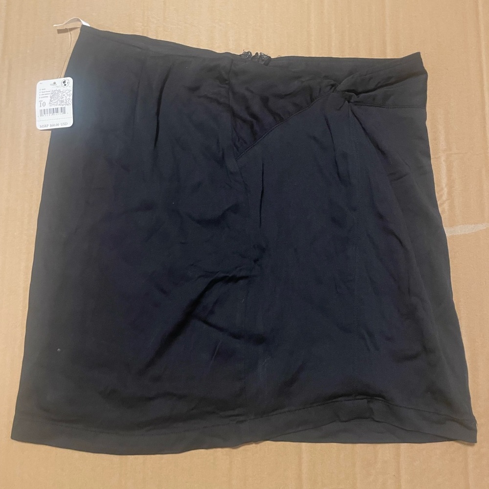 NWT Free People Black Miniskirt with Twist in The Waistband - Size 10